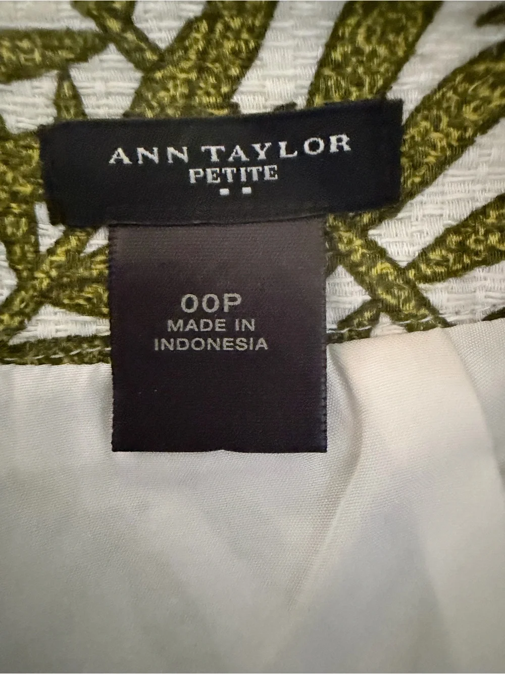 Ann Taylor White Pencil Skirt with Olive Green Palm Print